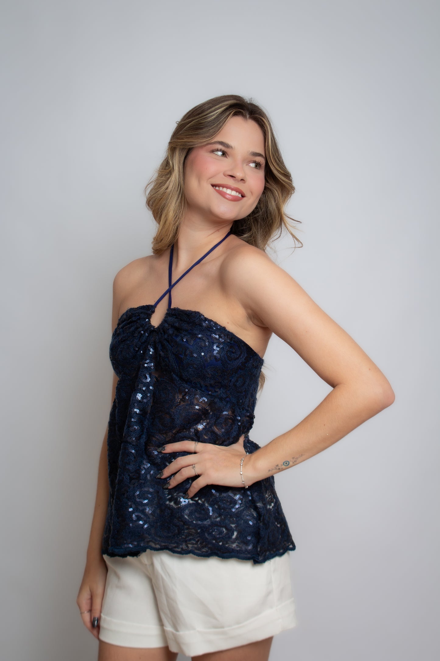 Bata Lírio Azul Marinho