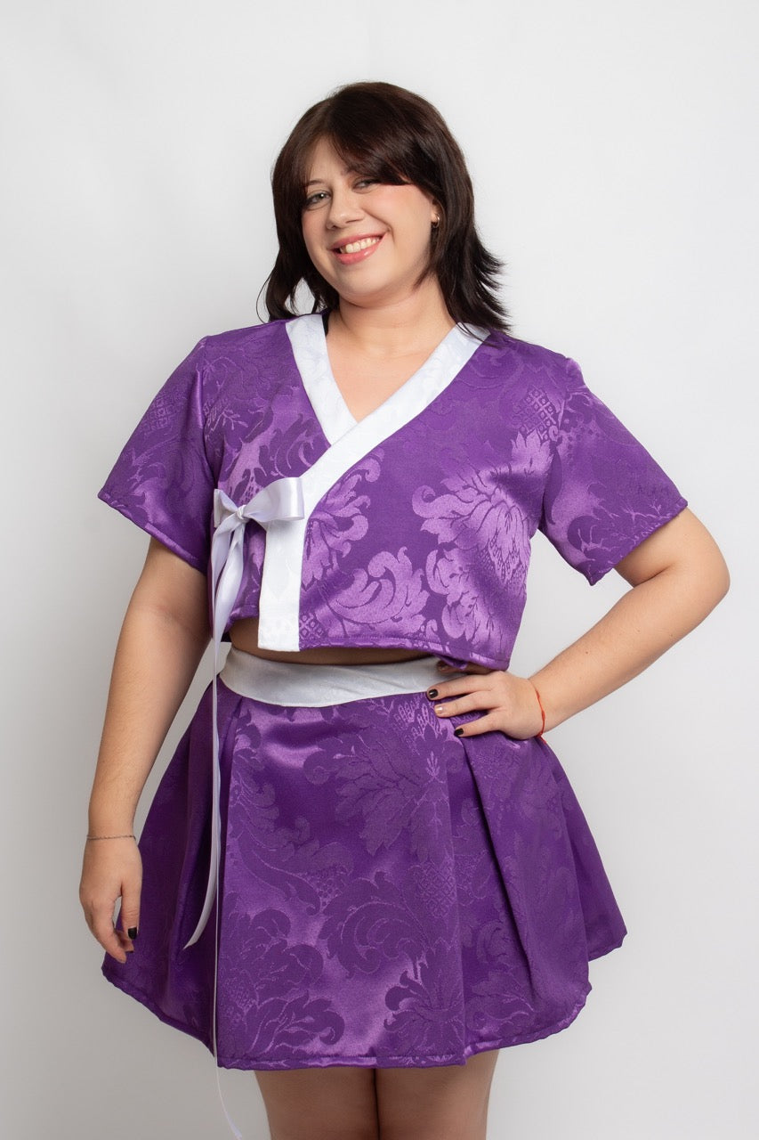 Top roxo com viés branco Jimin