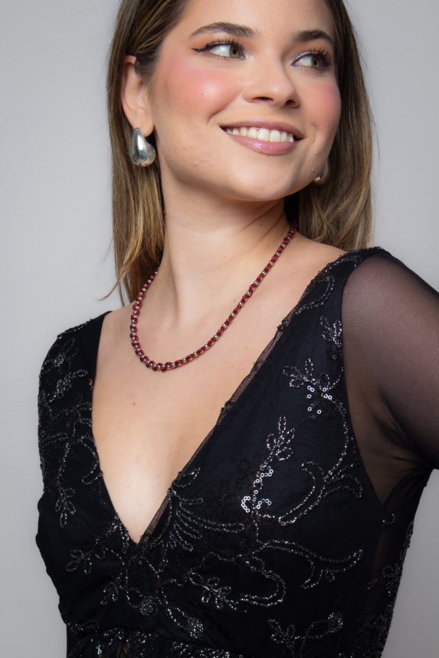 Colar com bolinhas Carolina